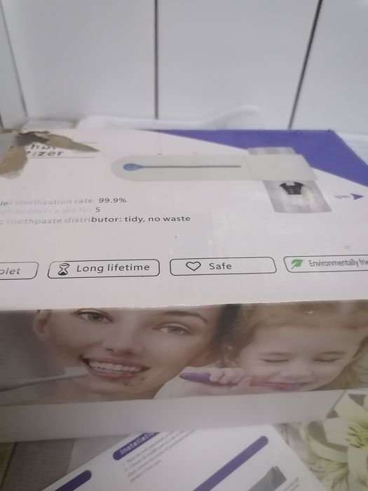 Sterilizator de periuțe dinții
