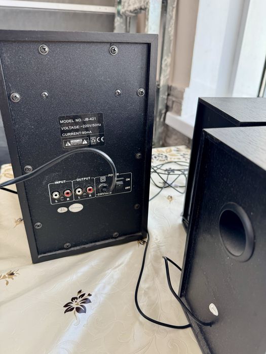 Срочно продам колонки JB Jetbalance