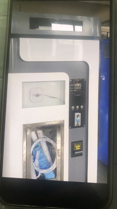 Suv filtrlovchi vending apparat sotiladi narxlar 2500$dan boshlanadi