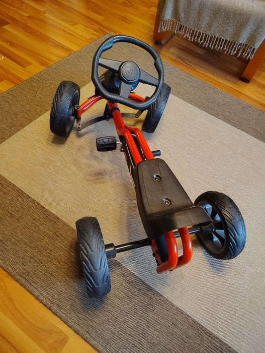 Cart masinuta cu pedale PlayTive german copil