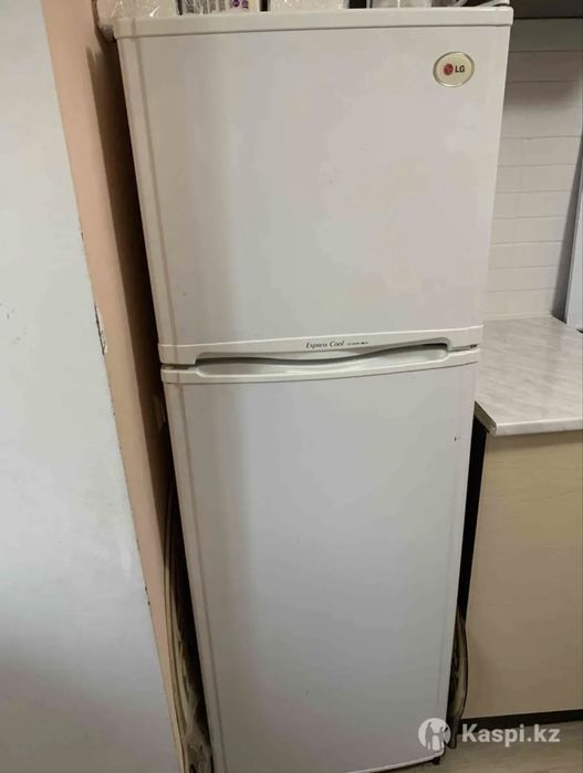 Холодильник LG рабочий