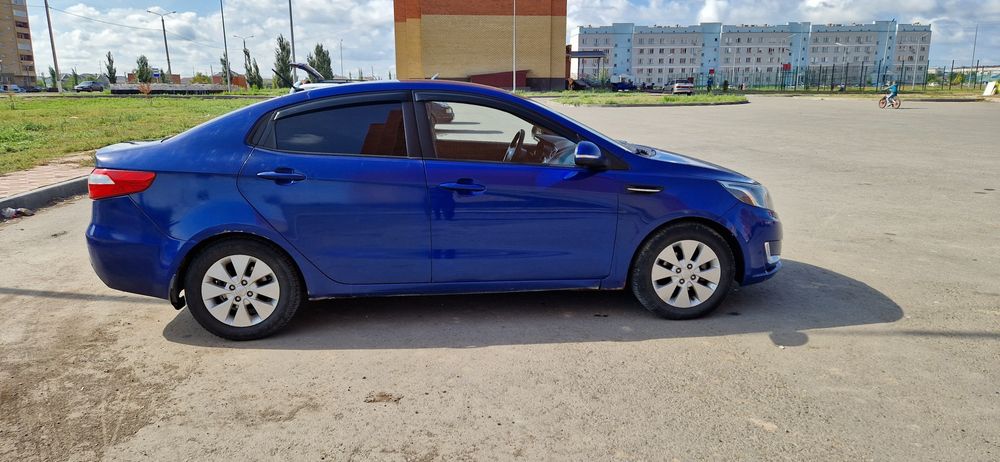 П р о д а м  kia rio