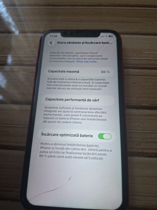 Iphone 11 utilizat ,128 GB RED