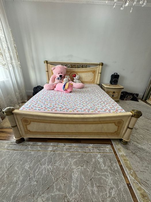 Продам спальный гарнитур 200000 б/у Алматы