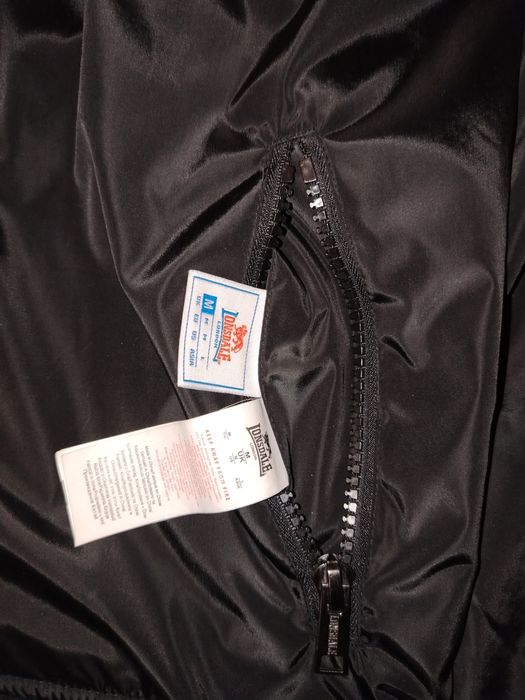 Яке Lonsdale London