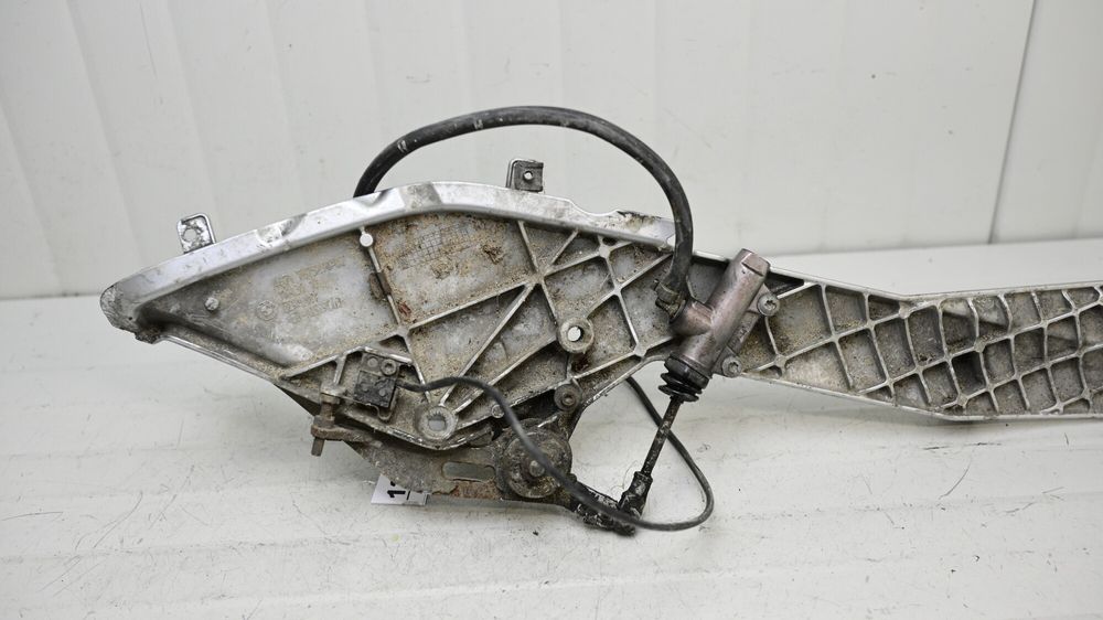 Suport Scarita Dreapta Pedala Cu Pompa Frana BMW R1200RT 2005 - 2009