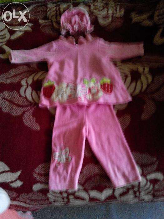 продам костюм для девочки 74 размер