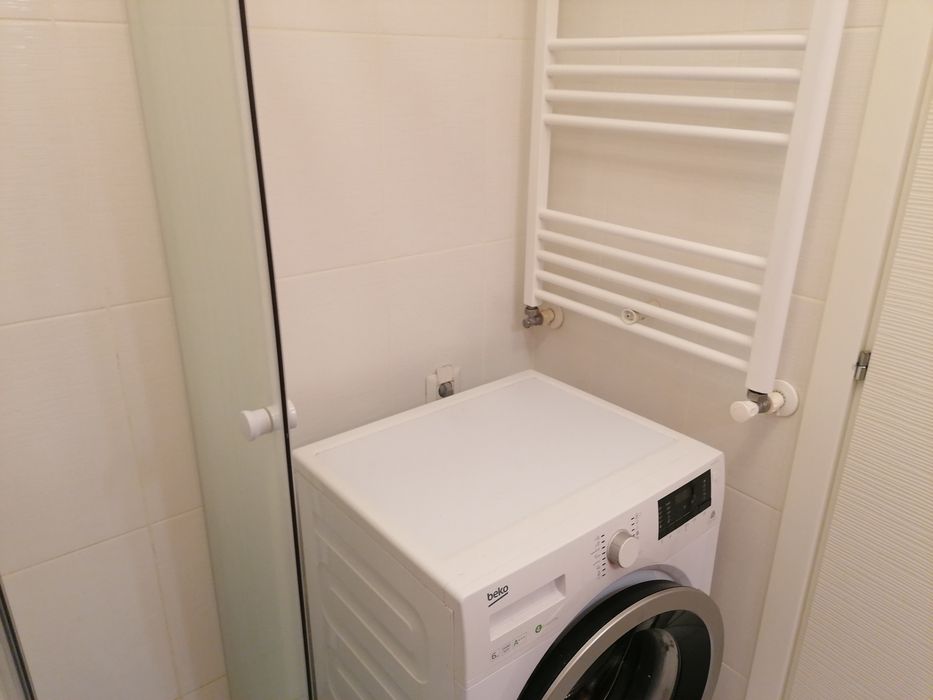 Garsoniera  de închiriat