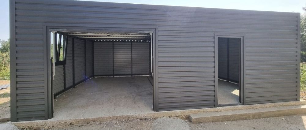 Garaj auto pe structura metalica