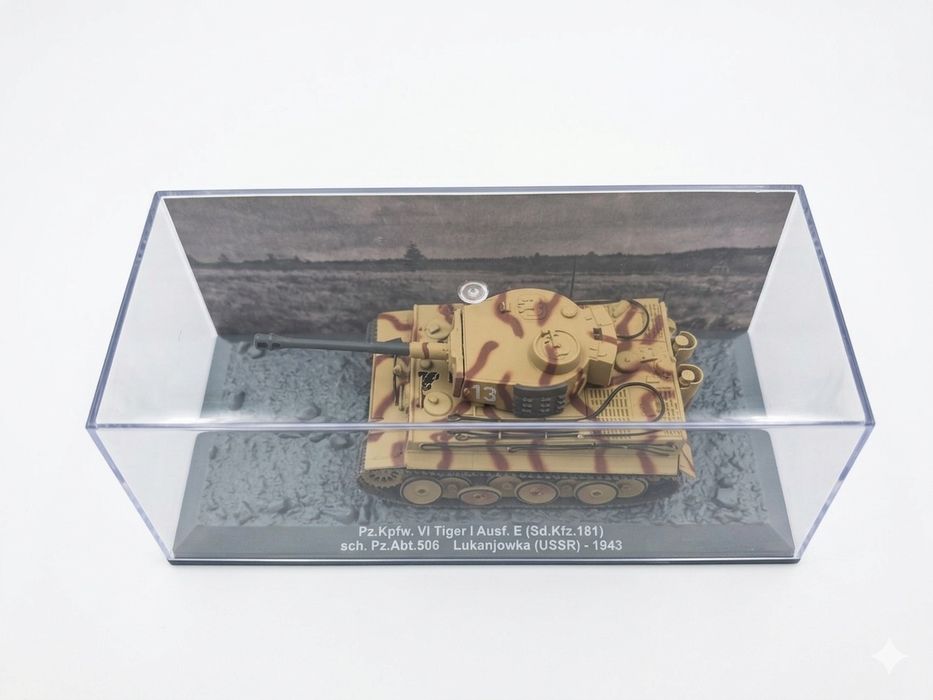 Панцер Pz Kpfw VI Tiger lAusf  E (Sd.Kfz.181)
sch. Pz.Abt.506 Lukanjow