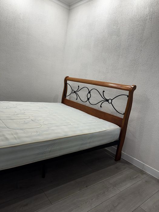 Продам кровать 1.5