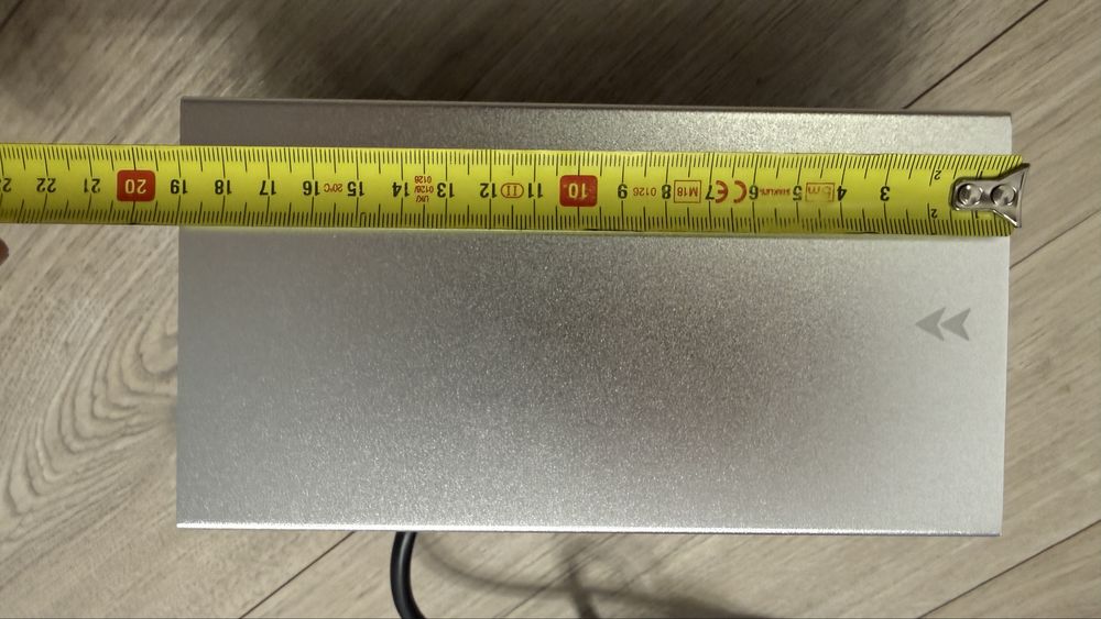 Priza incastrabila in blat cu capac glisant - argintie - 3 iesiri/posturi