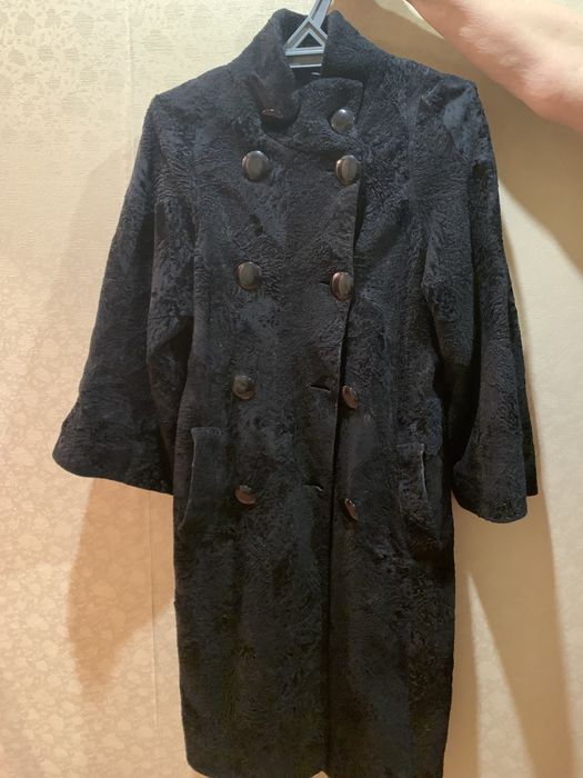 Пальто каракуливое