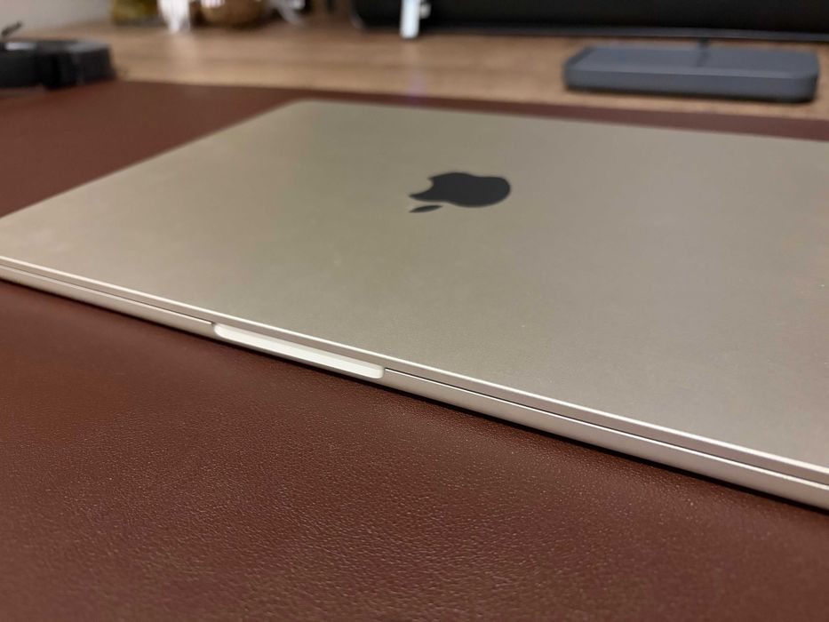 Apple MacBook Air M4, 13", 16GB RAM, 256GB SSD, Garanție, 25 Cicluri