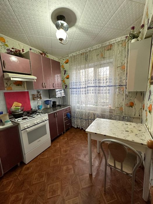 Продается 3-комн (2-21, 1 эт)