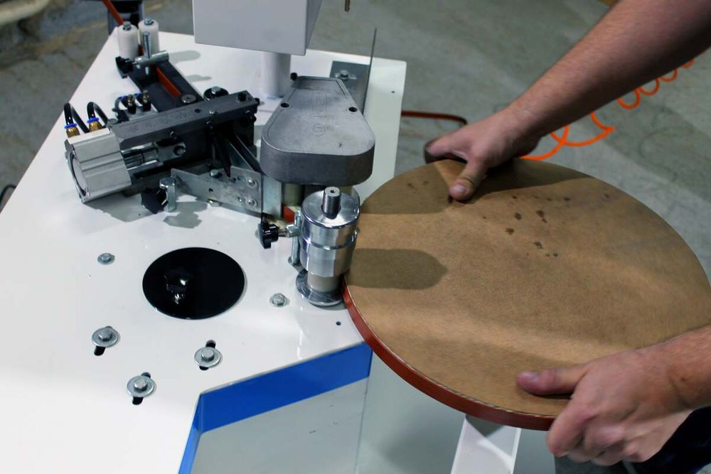 Кромкооблицовочный станок DELTAMACHINERY DM-115