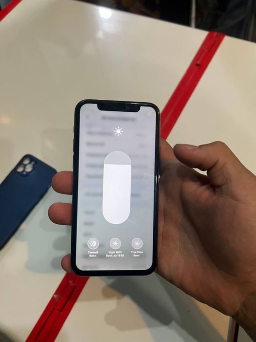 Iphone 11 pro hotra 64 yonks 100% narx 120000 yana oz moz tushib beram