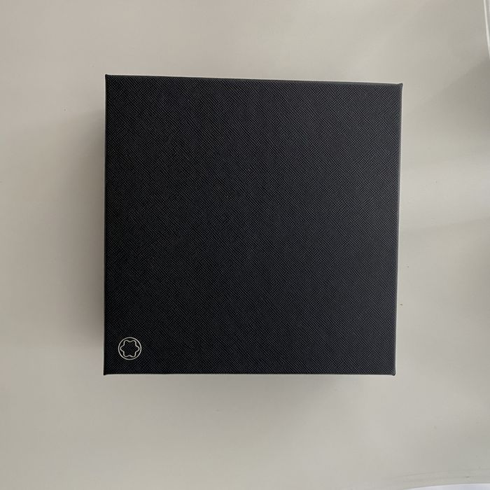 Curea Montblanc catarama tip potcoava | Editie limitata