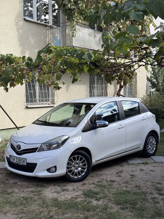 TOYOTA Yaris 2013 — imagine 2