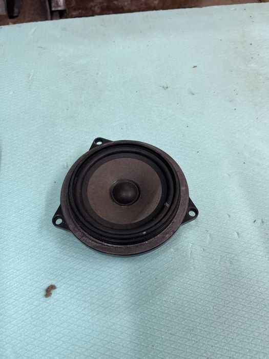 Бмв е9х колона предна