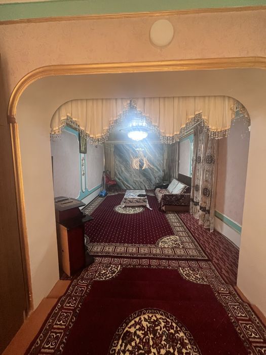 Сдаётся 3 х ком квартира Азиз Базар