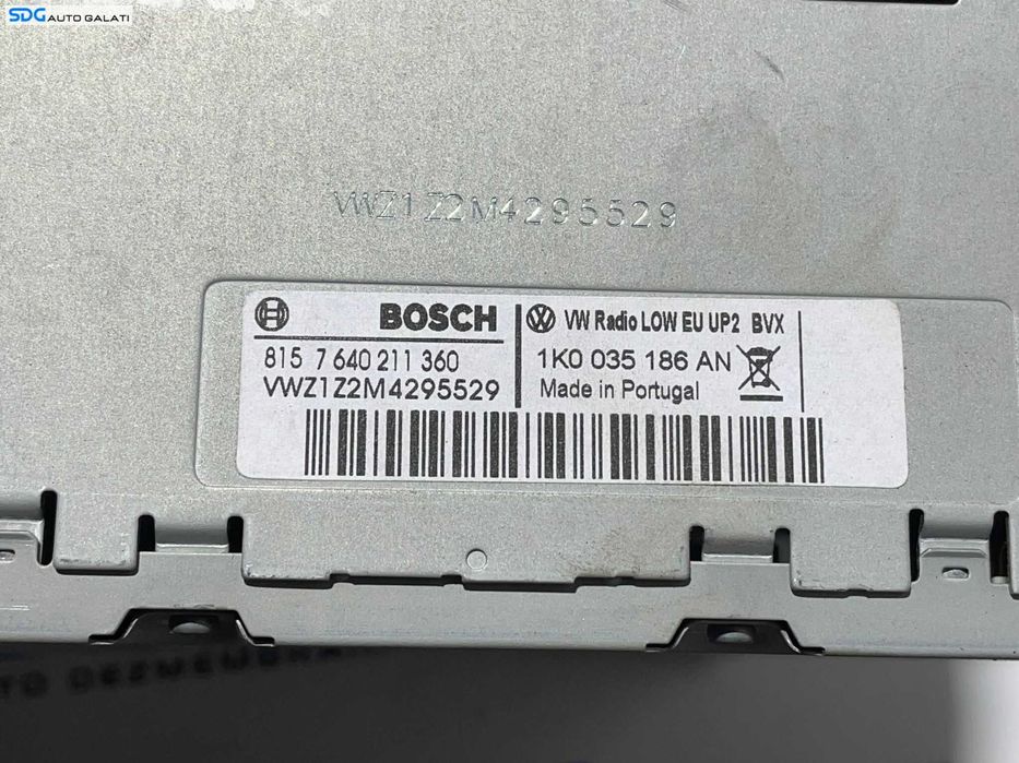 Unitate Radio CD Player Volkswagen Golf 6 Plus 2008 - 2013 Cod 1K0035186AN [L2724]