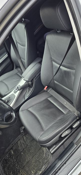 BMW Seria 3 E91 318i 2009