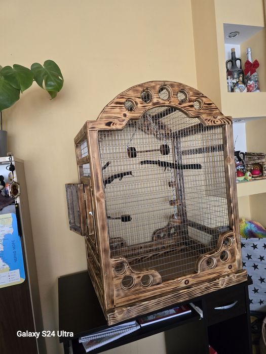 Клетка  за  папагали