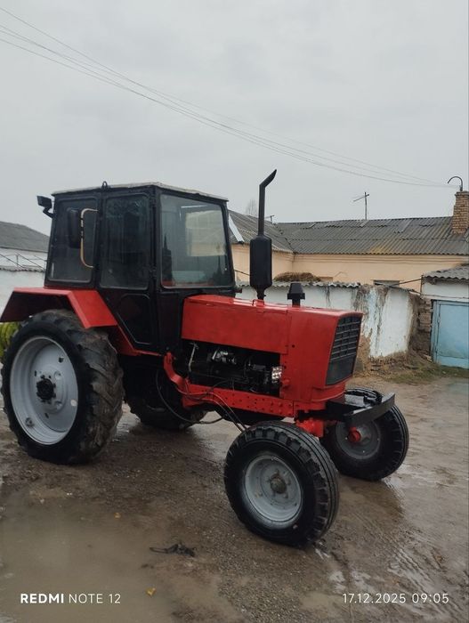 Traktor ЮМЗ sotiladi