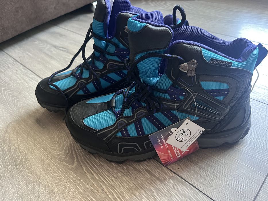 Туристически обувки