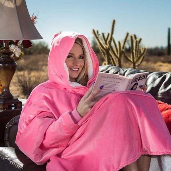 Ново Оригинално ! Плюшено Одеяло с Ръкави и Качулка Huggle Hoodie AI