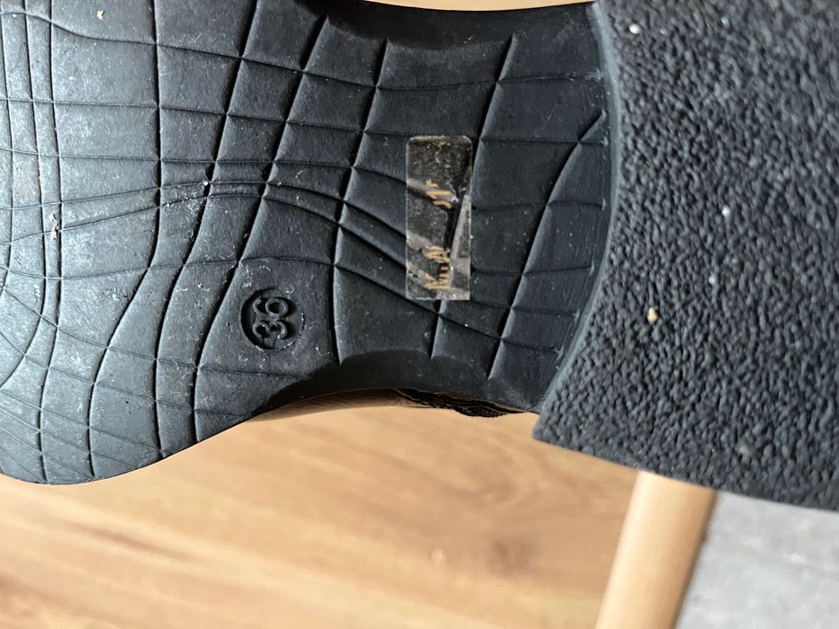 Дамски кожени кубинки