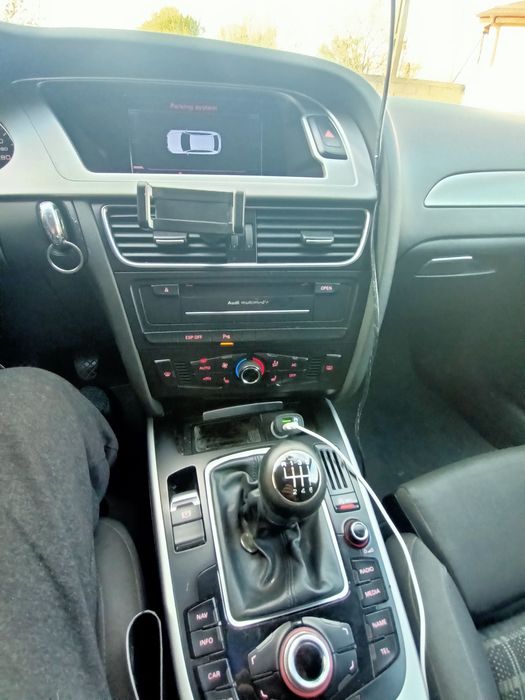 Vând Audi A4 B8 Avant diesel