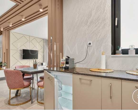 Дава се под наем Двустаен апартамент в к.к. Св.Св. Константин и Елена - 93 кв.м за 1500 € - Снимка #11