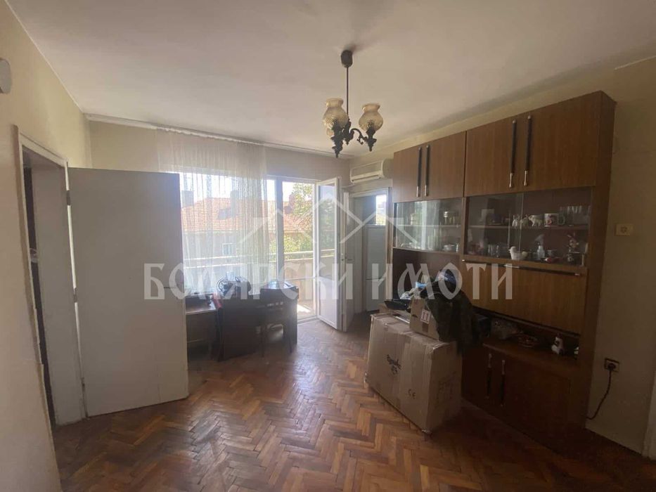 Южен двустаен апартамент до Стадиона