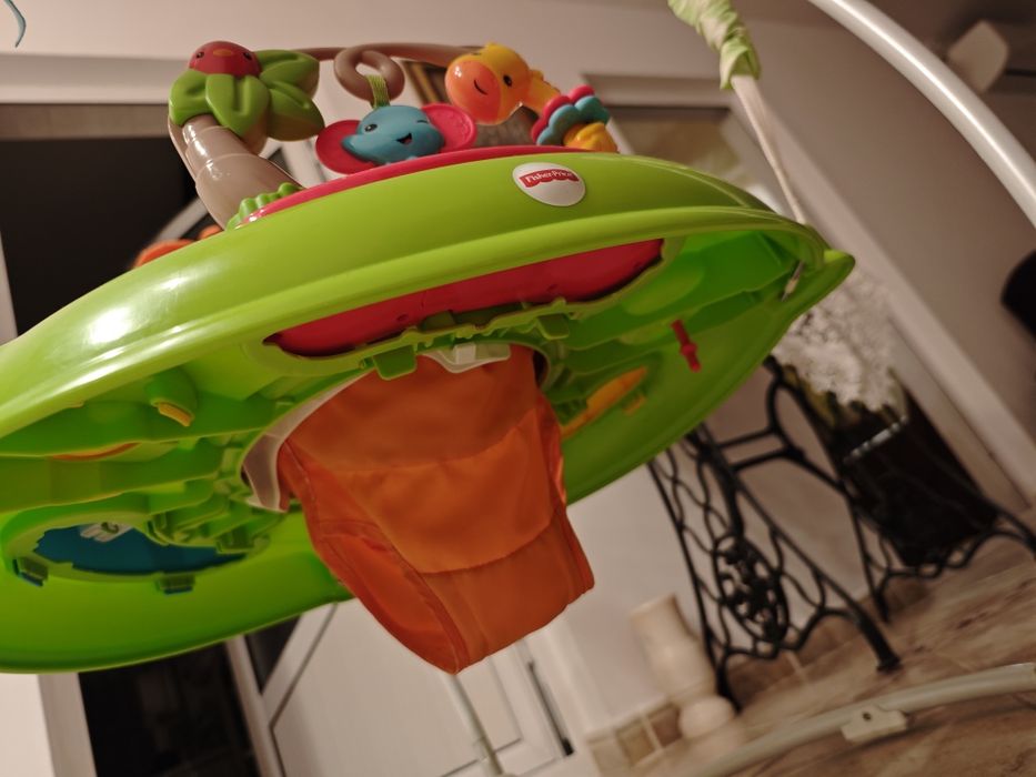 Centru de activitati Fisher Price - Animalute din padure