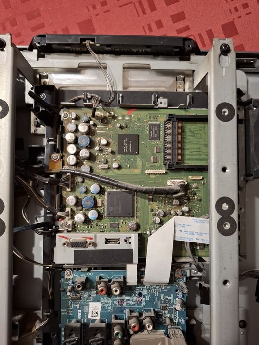 Телевизор Sony KDL-26U2000 за части