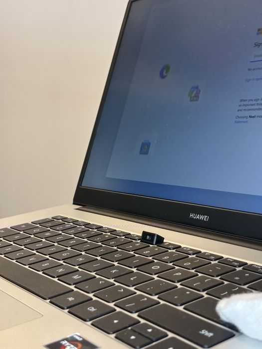 Лаптоп Huawei MateBook D15