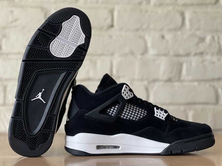 *LIVRARE GRATUITĂ* Jordan 4 White Thunder Premium - Verificare Colet