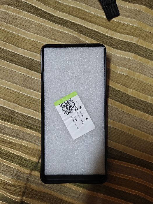 Продам чехол на OnePlus 13R новый Срочно