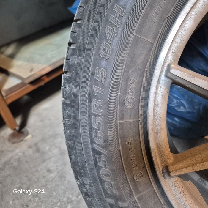 Продам диски с резиной.