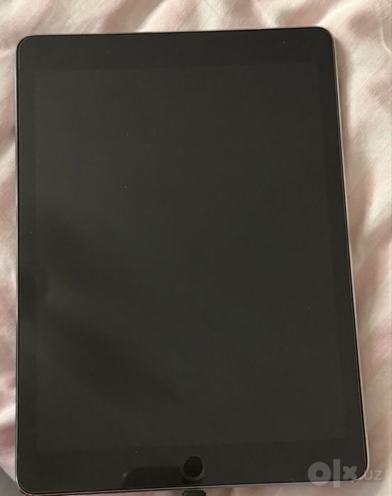 iPad (4) 32 gb в хорошом состоянии