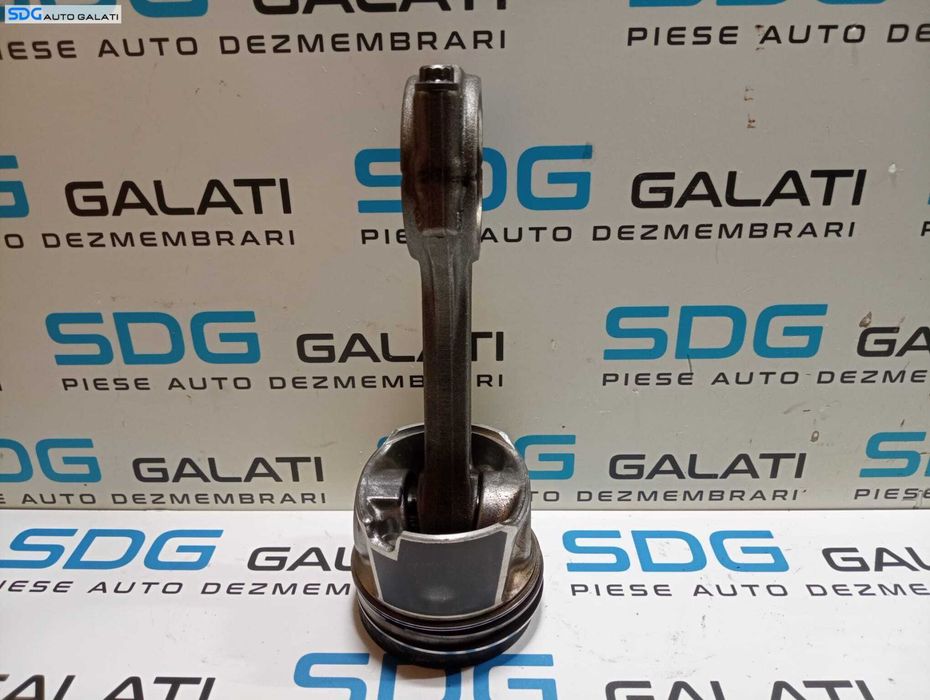 Piston Pistoane cu Biela Volkswagen Passat B7 2.0 TDI CRL 2010 - 2015 Cod 81L150 [M6577]