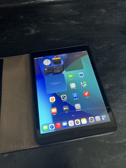 Продам IPad 9 10.2 или обменяю
