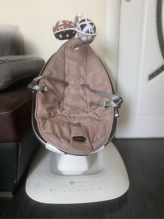 Електрическа бебешка люлка MamaRoo 5.0
