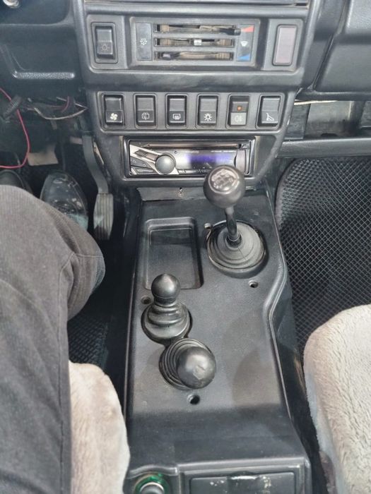 Автомобиль нива 2121