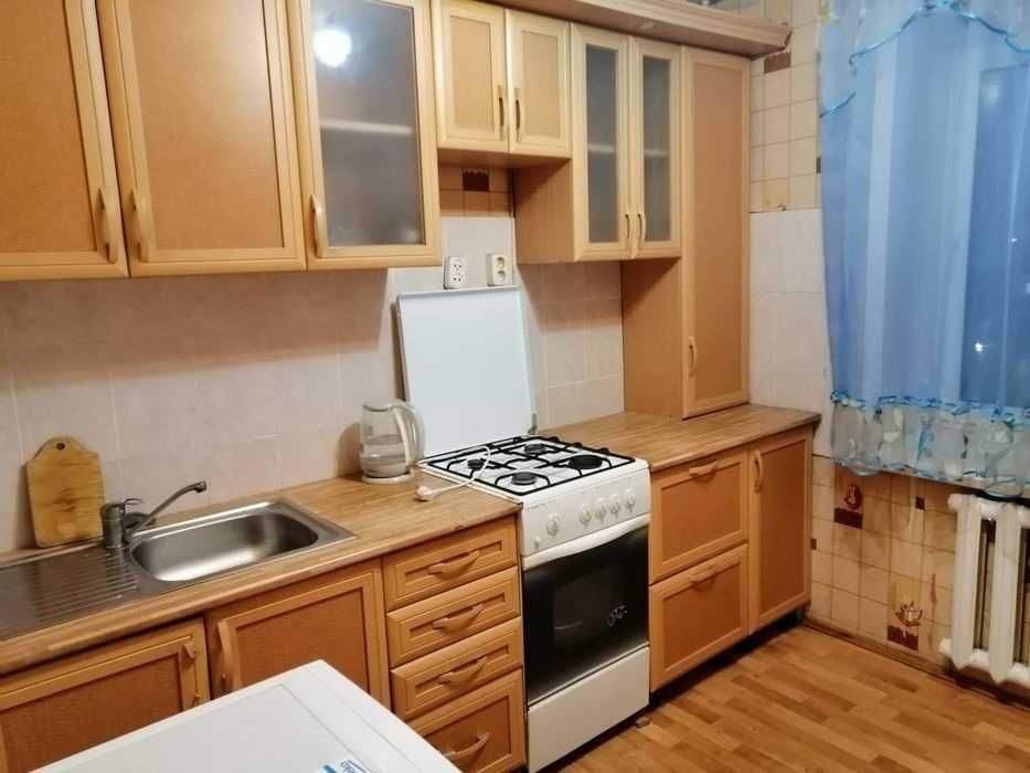 Сдам 1ком. Горотдел, 4/6, мебел., техника, маш.-авт., 120 тыс.+ком