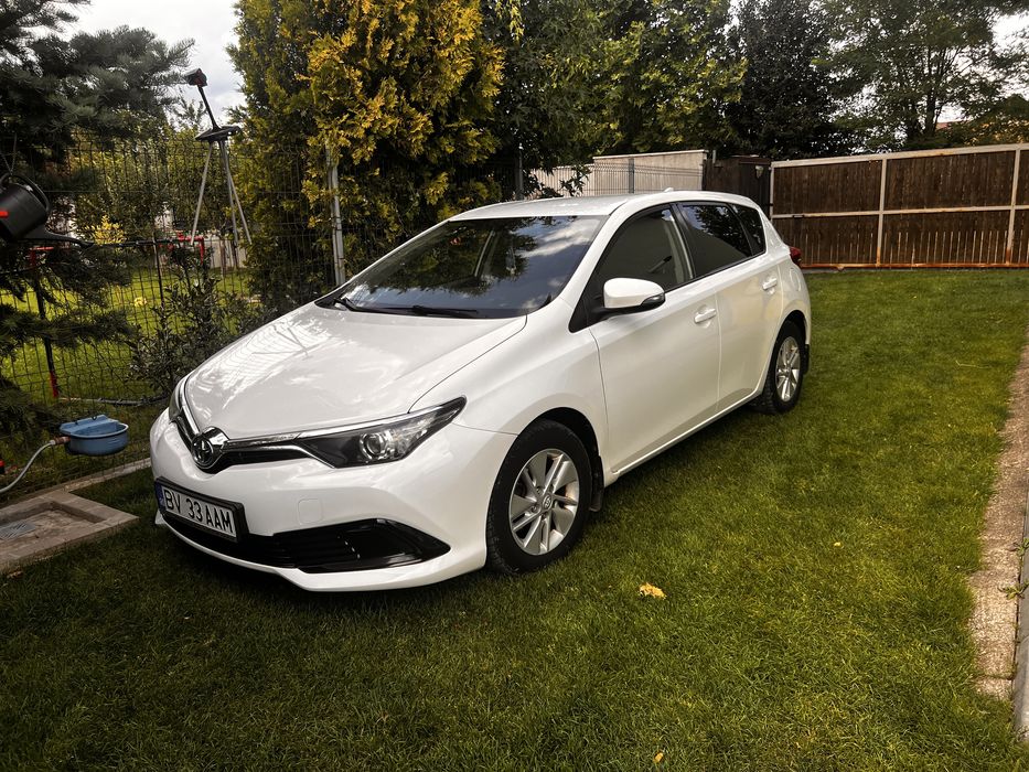 Toyota Auris Hybrid