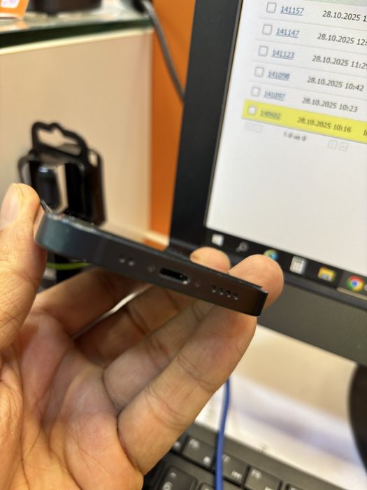 iphone 13 mini ideal