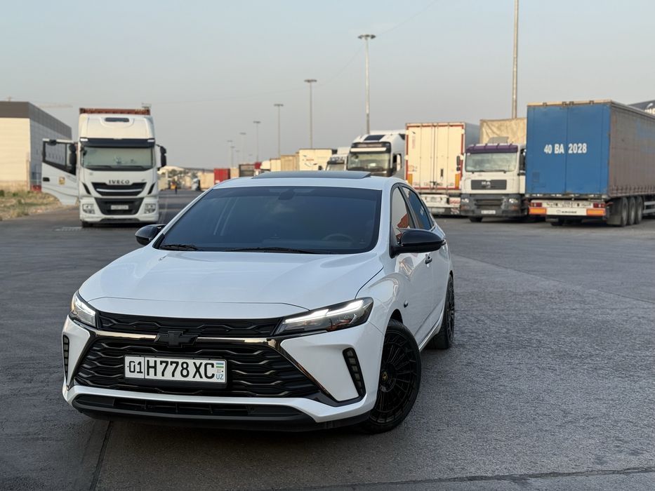 Monza 1,3 турбо. монза 1.3 турбо